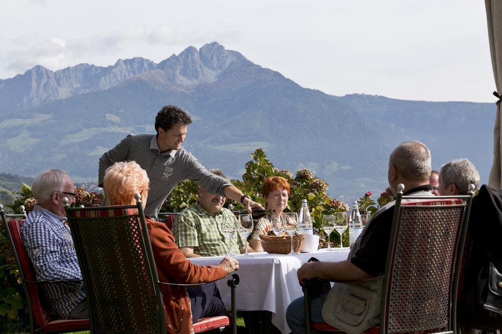 Schloss Plars Wine & Suites Лагундо Екстериор снимка
